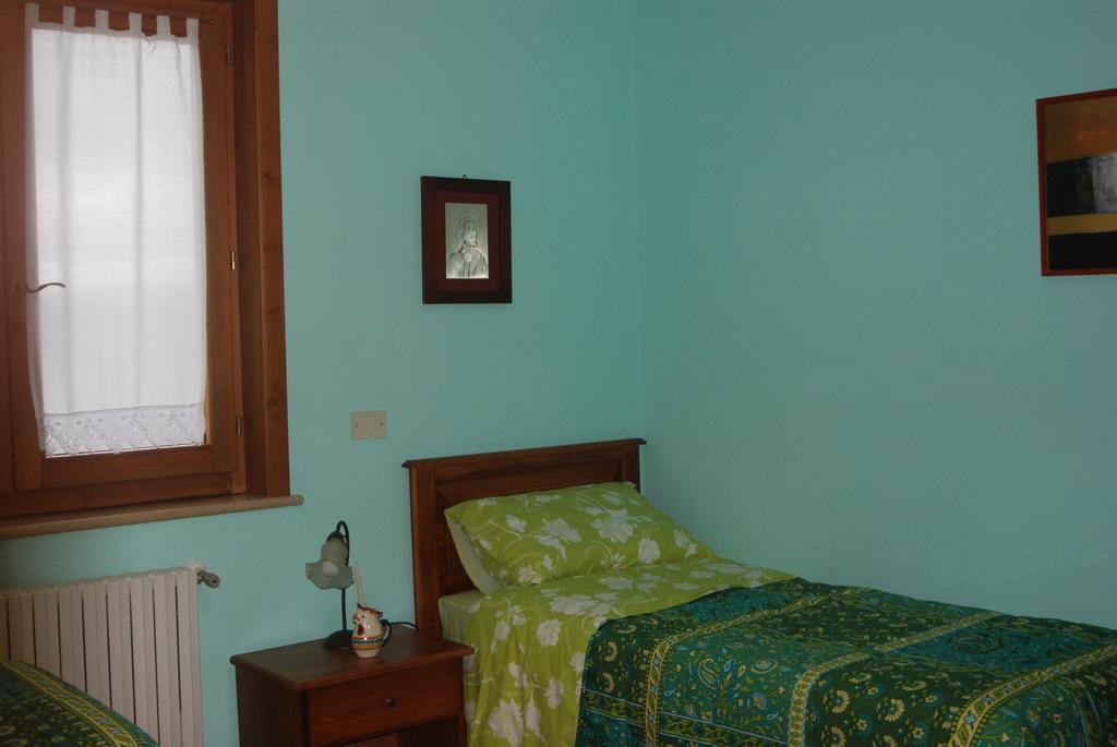 Casa Mariu Hotel Sala Consilina Cameră foto